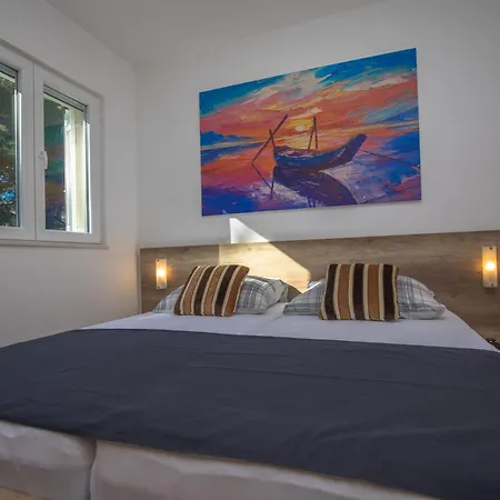 Mama * 罗戈兹尼察