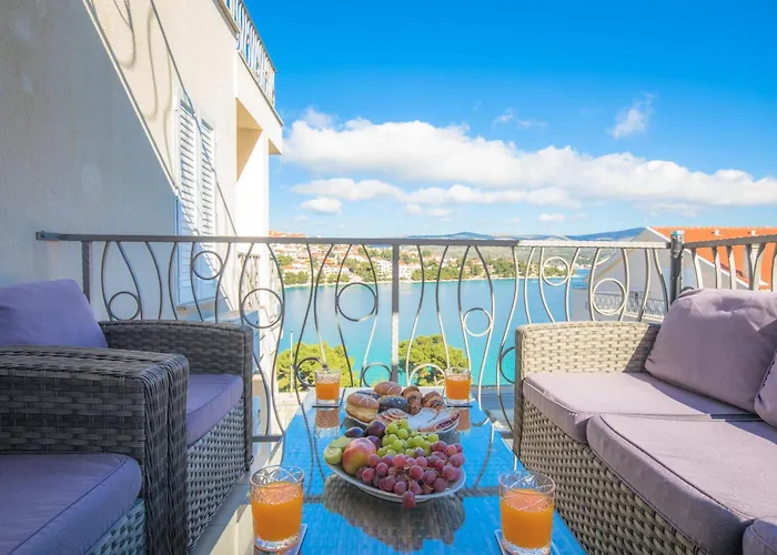 Mama * Rogoznica (Sibenik-Knin)